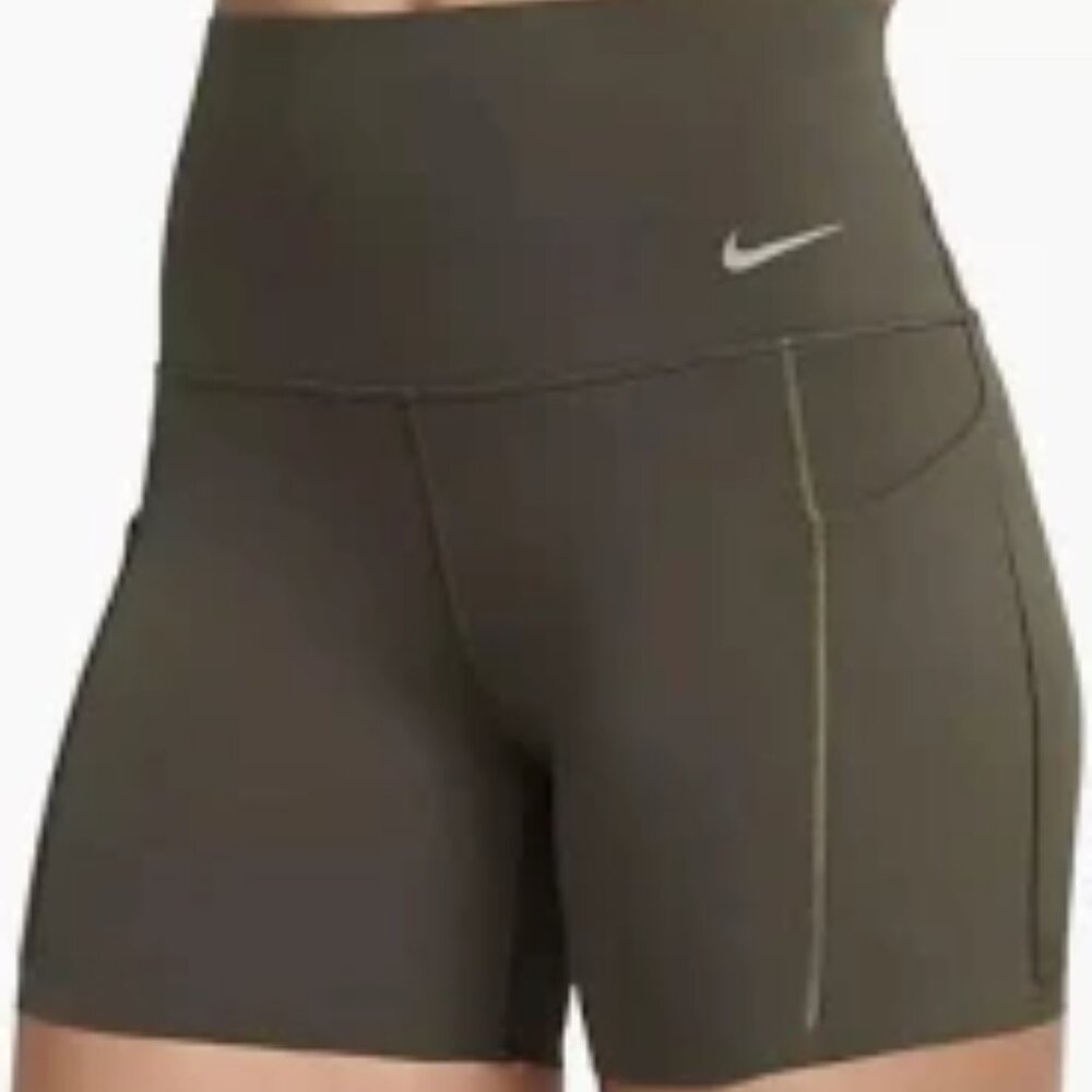 Nike Universa Women's Medium-Support High-Waisted Biker shorts size S